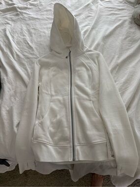 Brand new Lululemon White Scuba Hoodie size 6